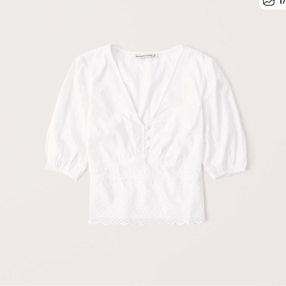Abercrombie & Fitch Eyelet Blouse
